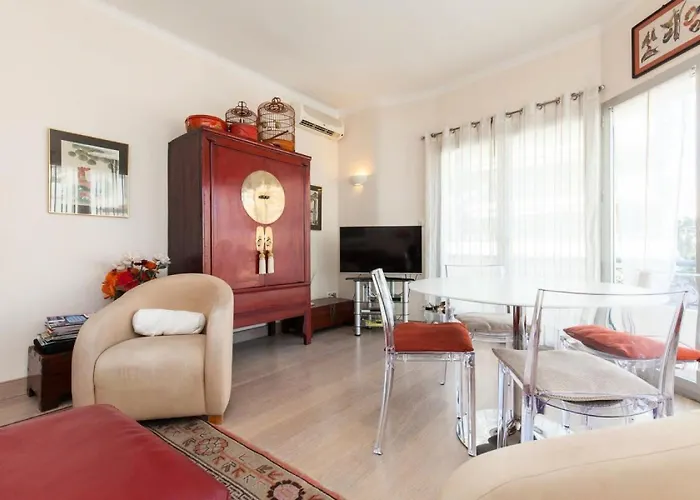 Apartment 3 Pieces En Centre-ville, Proche Croisette&palais - 3 Pieces En Centre-ville, Proche Croisette&palais Mae-1833