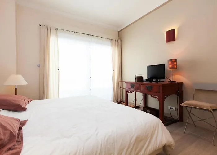 Apartment 3 Pieces En Centre-ville, Proche Croisette&palais - 3 Pieces En Centre-ville, Proche Croisette&palais Mae-1833